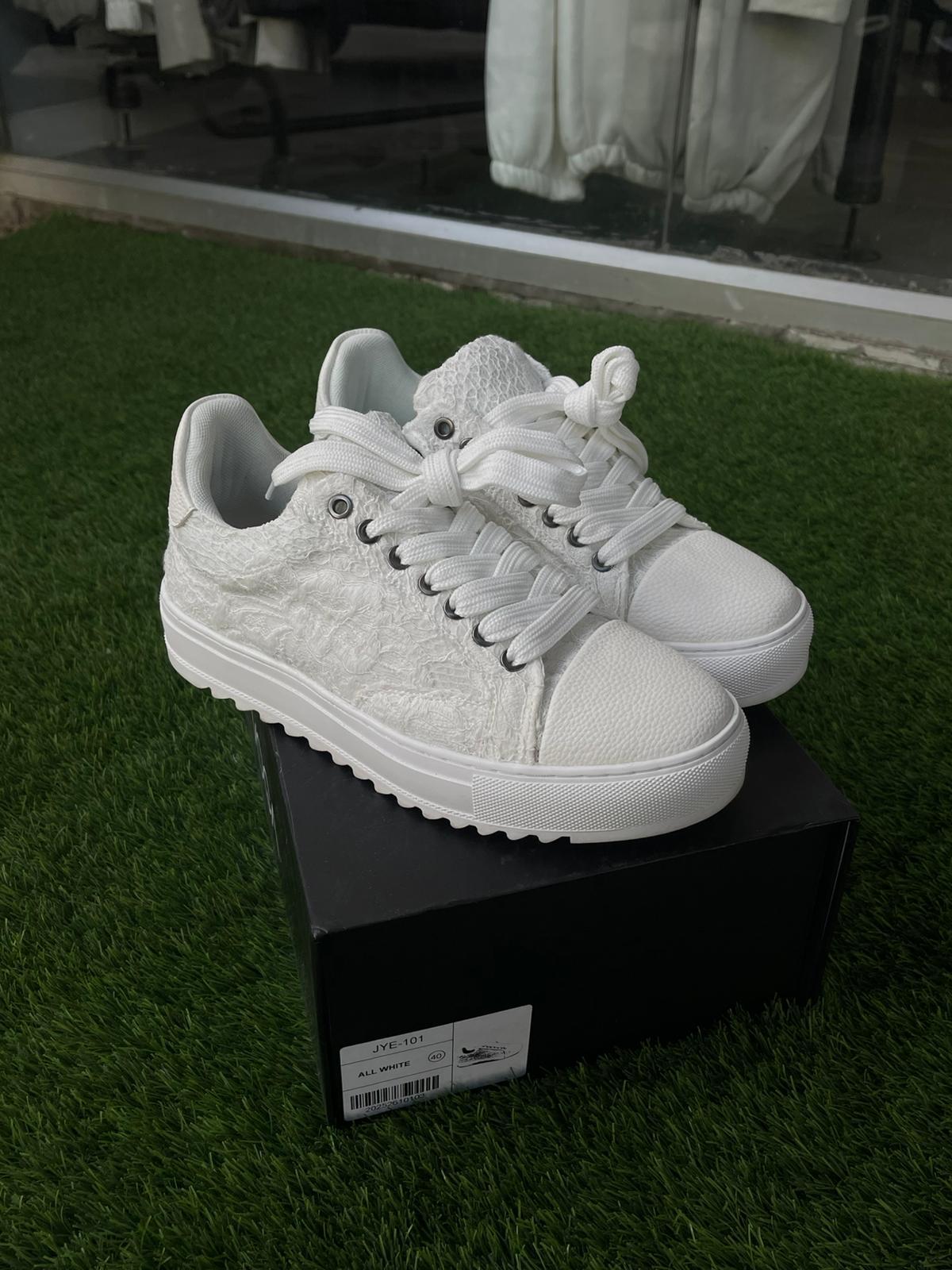 Twenty Nova Sneakers