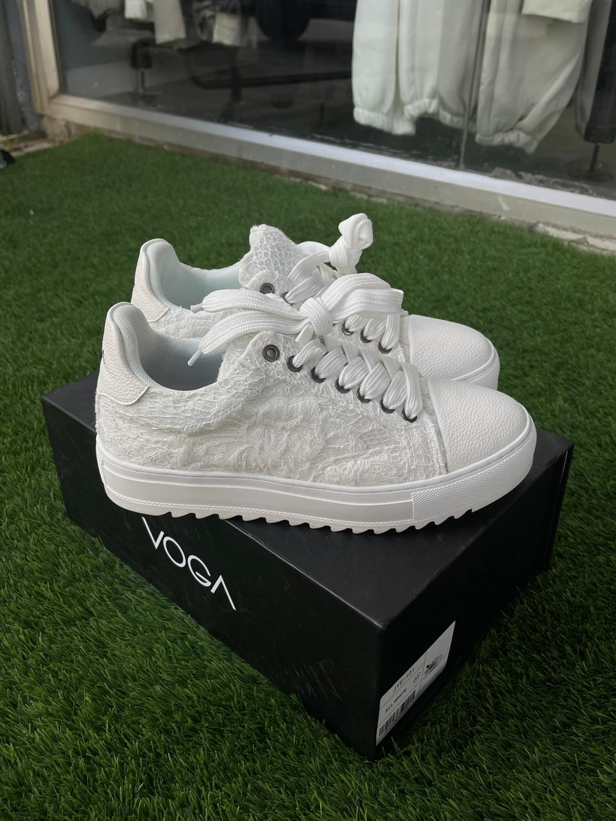 Twenty Nova Sneakers