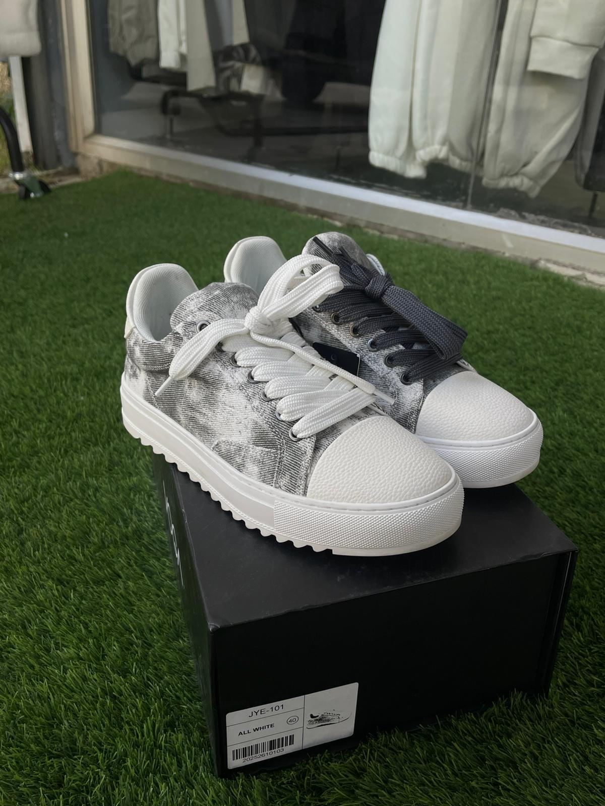 Twenty Edge Sneakers