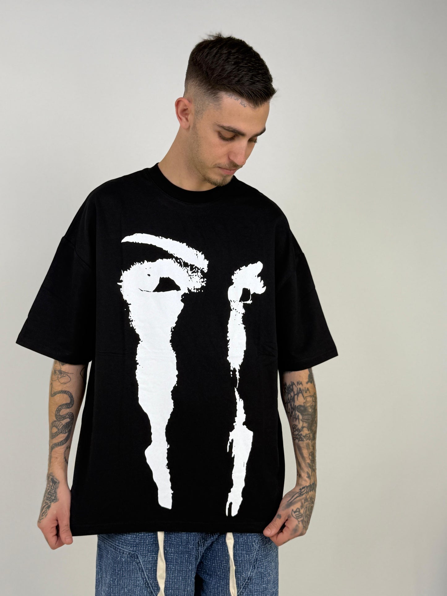 Oversize Twenty Black Tee